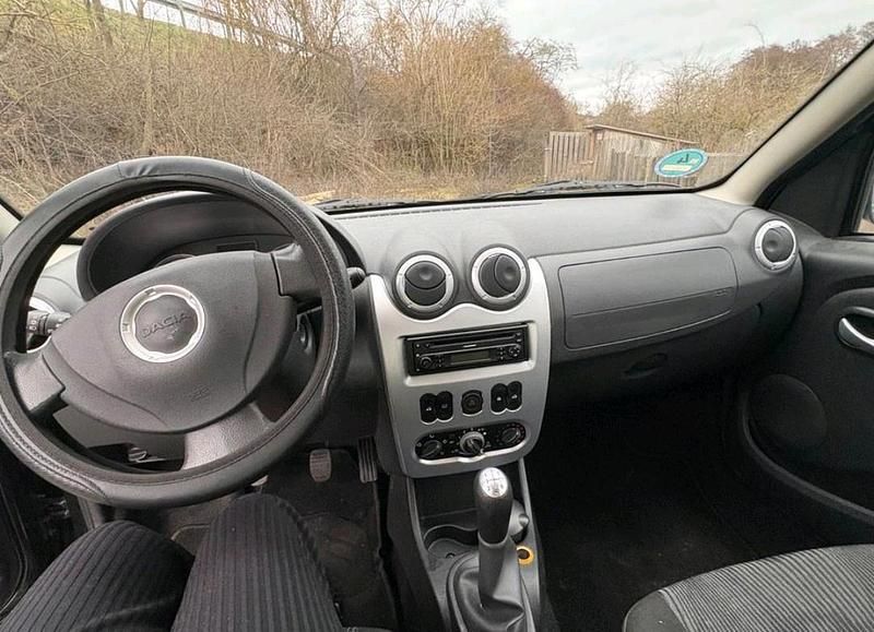 Gebraucht Dacia Sandero 75 PS (55 kW) 2009 Schwarz Limousine