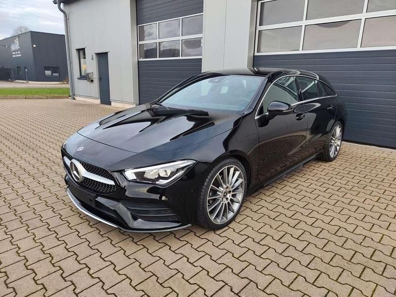 Gebraucht Mercedes CLA200 AMG 163 PS (119 kW) 2021 Kosmosschwarz Kombi