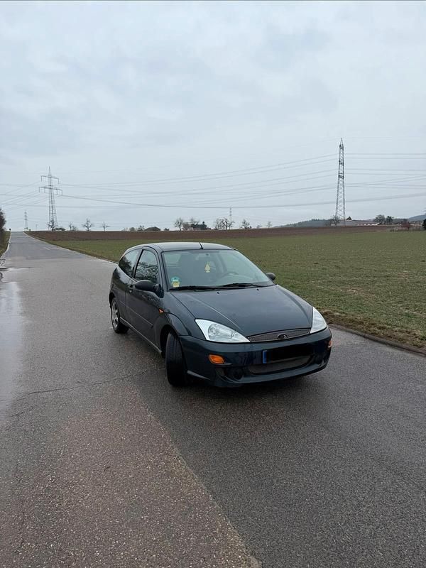 Gebraucht Ford Focus 115 PS (84 kW) 2000 Blau Coupé