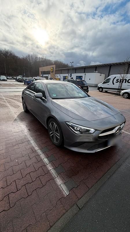Gebraucht Mercedes CLA180 116 PS (85 kW) 2022 Grau Limousine
