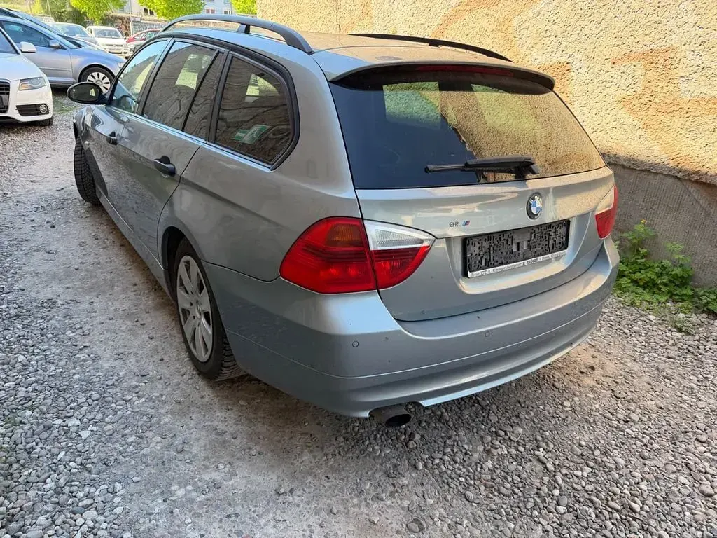 Używany BMW 320 163 KM (119 kW) 2006 Niebieski Kombi