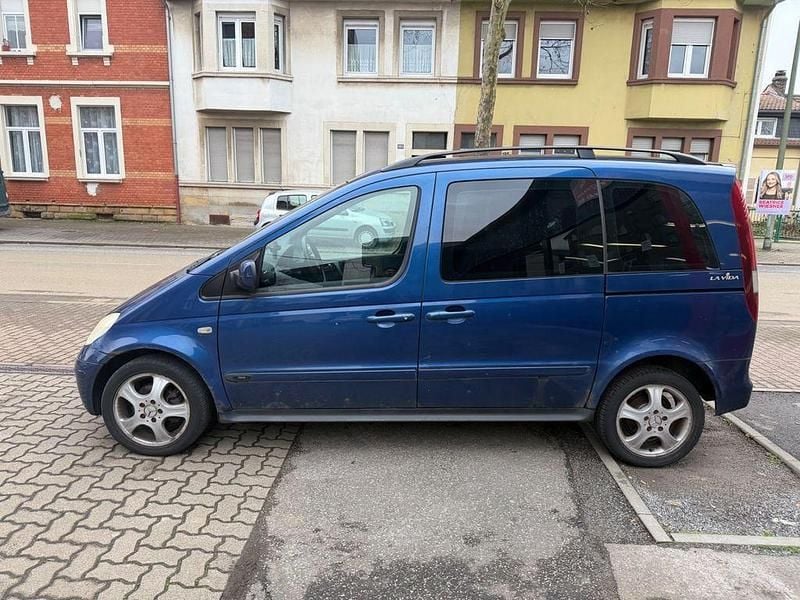 Gebraucht Mercedes Vaneo 91 PS (66 kW) 2004 Blau Van / Kleinbus