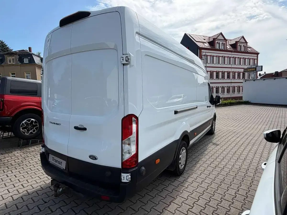 Gebraucht Ford Transit Trend 170 PS (125 kW) 2020 Frostweiß Van / Kleinbus