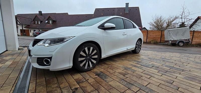 Gebraucht Honda Civic 99 PS (72 kW) 2016 Weiß Limousine