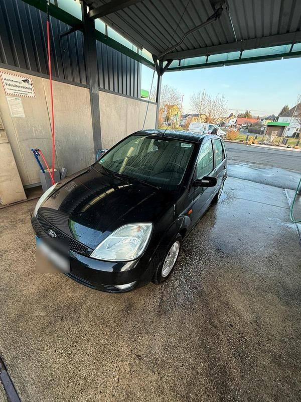 Gebraucht Ford Fiesta 80 PS (58 kW) 2002 Schwarz Kleinwagen