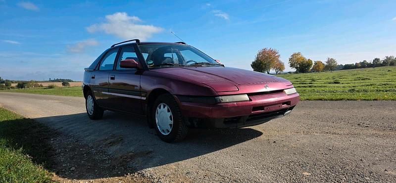 Rot Gebraucht 1993 Mazda 323F Coupé | 3.200 € - Bild 1/4