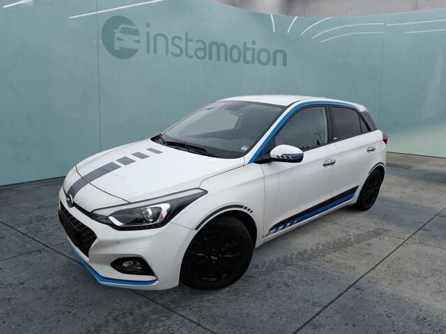 Gebraucht Hyundai i20 Style 101 PS (74 kW) 2020 Weiß Limousine