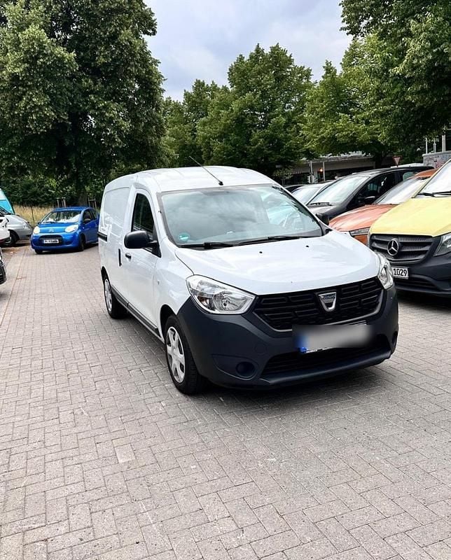 Weiß Gebraucht 2020 Dacia Dokker Van | 8.999 € (Superpreis) - Bild 1/4