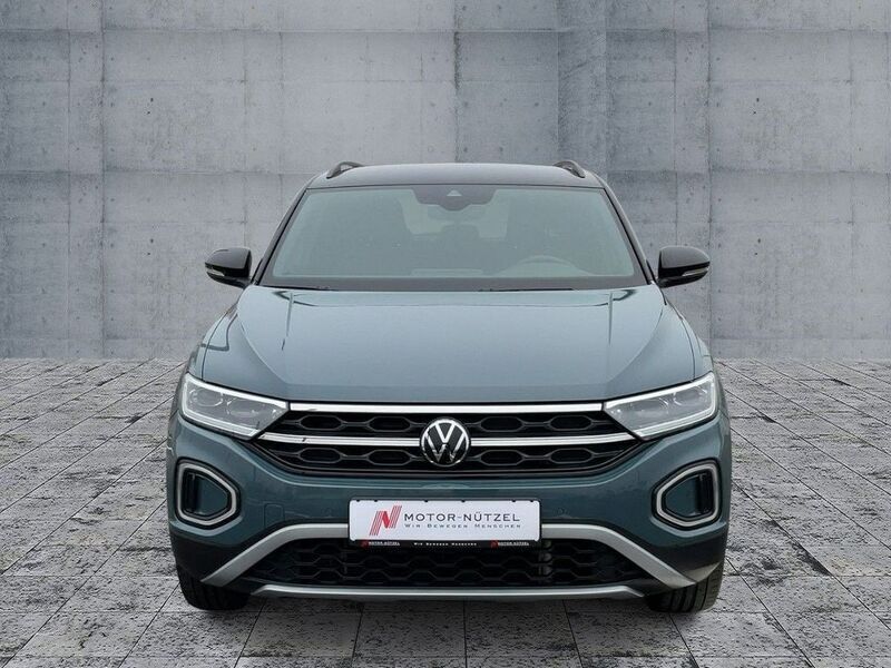 Gebraucht VW T-Roc Style 116 PS (85 kW) 2023 Petroleum blue metallic SUV