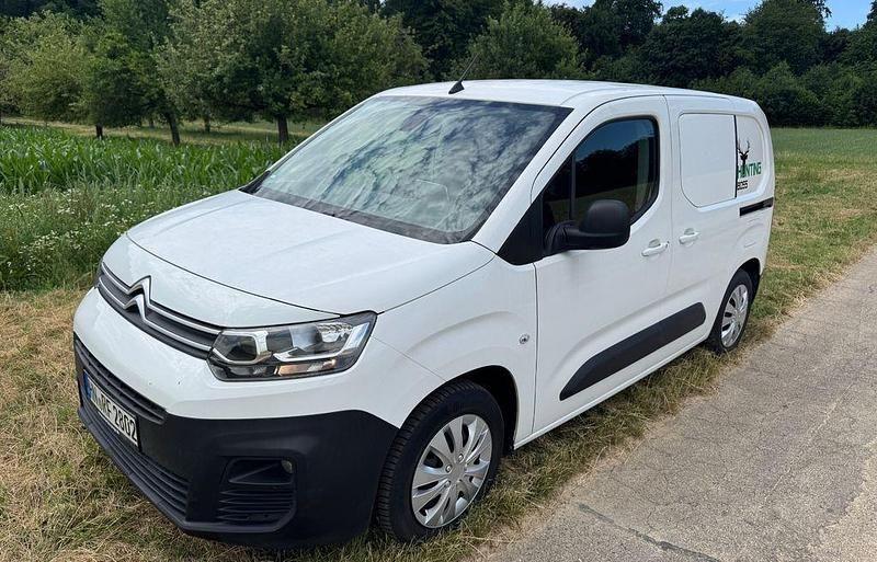 Gebraucht Citroën Berlingo 131 PS (96 kW) 2019 Weiß Van / Kleinbus