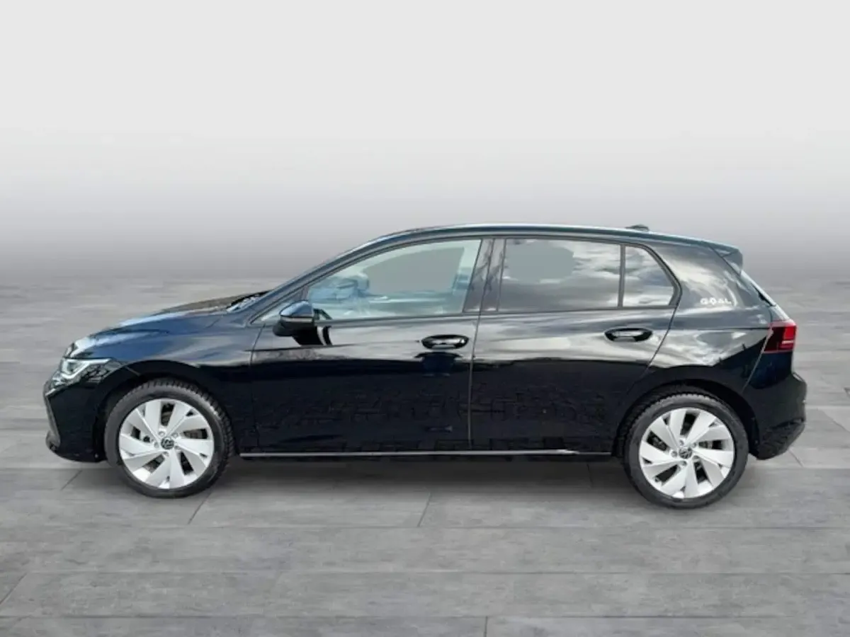 Gebraucht VW Golf VIII Goal 116 PS (85 kW) 2025 Schwarz Limousine
