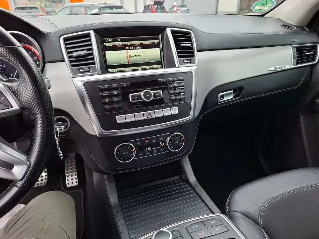 Gebraucht Mercedes ML350 258 PS (189 kW) 2015 Weiß SUV