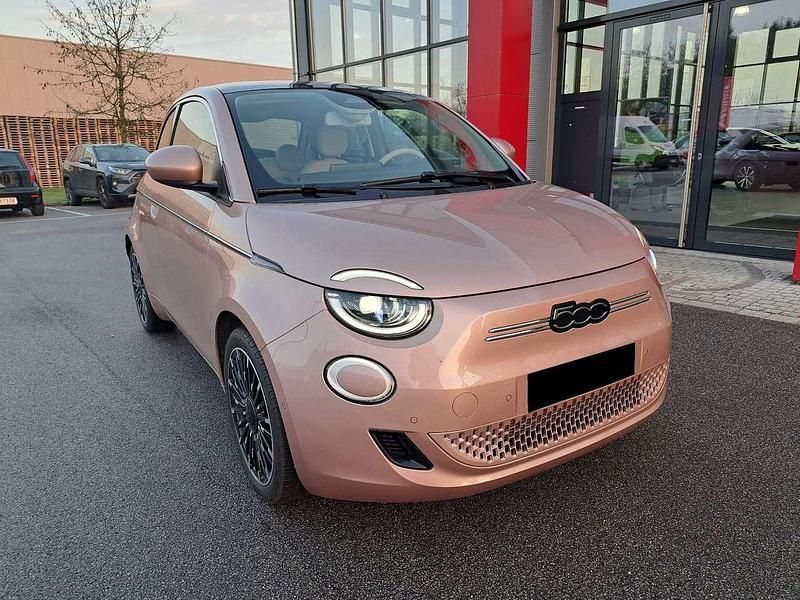 Gebraucht Fiat 500e La Prima 86 kW (118 PS) 2022 Rosegold metallic Kleinwagen