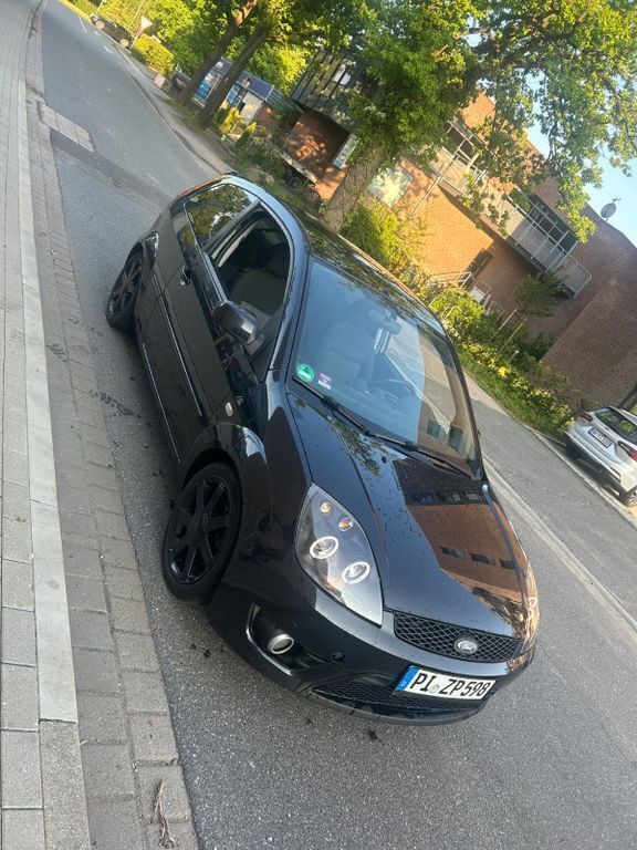 Schwarz Gebraucht 2008 Ford Fiesta Kleinwagen | 600 € (Superpreis) - Bild 1/4