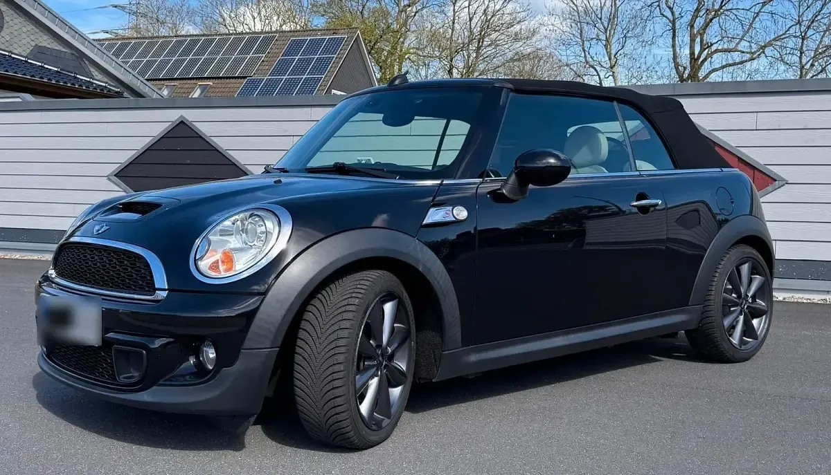 Usata Mini Cooper S Cabriolet 184 CV (135 kW) 2011 Nero Cabrio