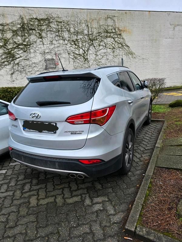Gebraucht Hyundai Santa Fe 184 PS (135 kW) 2012 Silber SUV