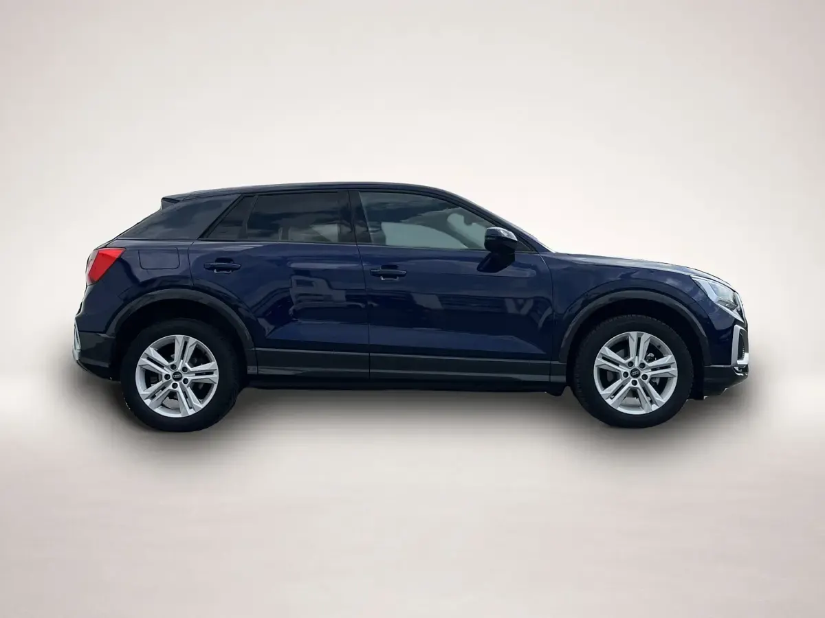 Gebraucht Audi Q2 Advanced 150 PS (110 kW) 2024 Blau SUV