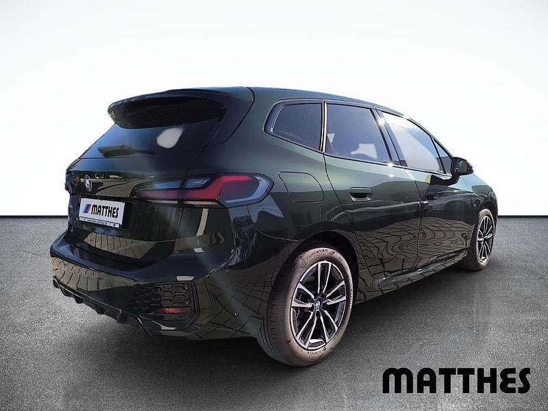 Gebraucht BMW 218 M Sport 150 PS (110 kW) 2024 Gruen Van / Kleinbus