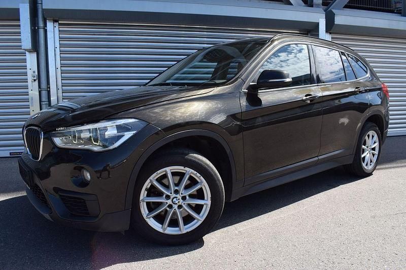 Braun Gebraucht 2018 BMW X1 Advantage SUV | 16.500 € (Fairer Preis) - Bild 1/4