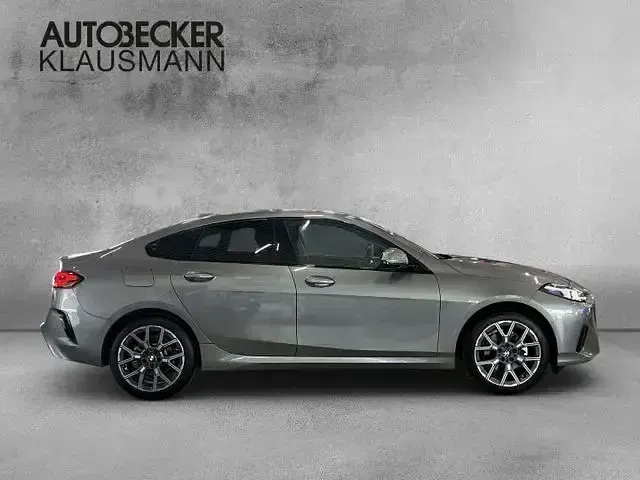 Gebraucht BMW 220 Performance 177 PS (130 kW) 2025 Grau Limousine