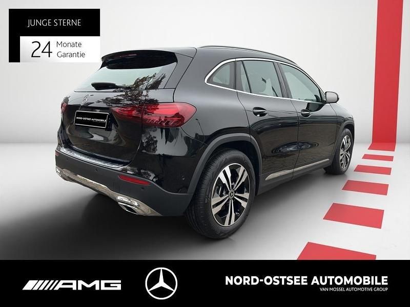 Gebraucht Mercedes GLA200 Progressive 150 PS (110 kW) 2025 Unilack nachtschwarz SUV