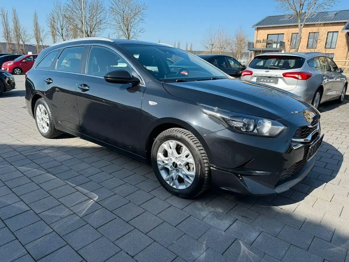 Gebraucht Kia Ceed Sportswagon 160 PS (117 kW) 2022 Schwarz Kombi
