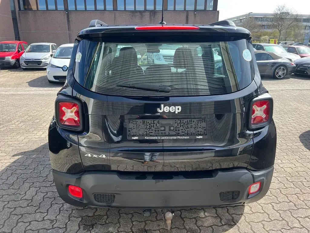 Gebraucht Jeep Renegade Longitude 140 PS (102 kW) 2016 Schwarz SUV