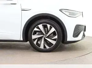 Gebraucht VW ID.5 127 kW (174 PS) 2024 Weiß (gletscherweiß metallic) SUV
