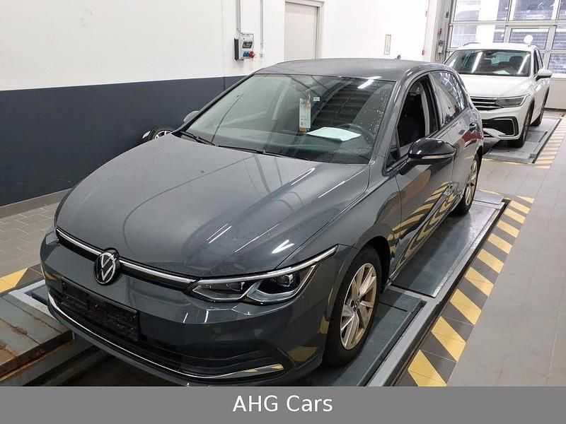 Grau Gebraucht 2022 VW Golf Active Limousine | 19.800 € (Fairer Preis) - Bild 1/4