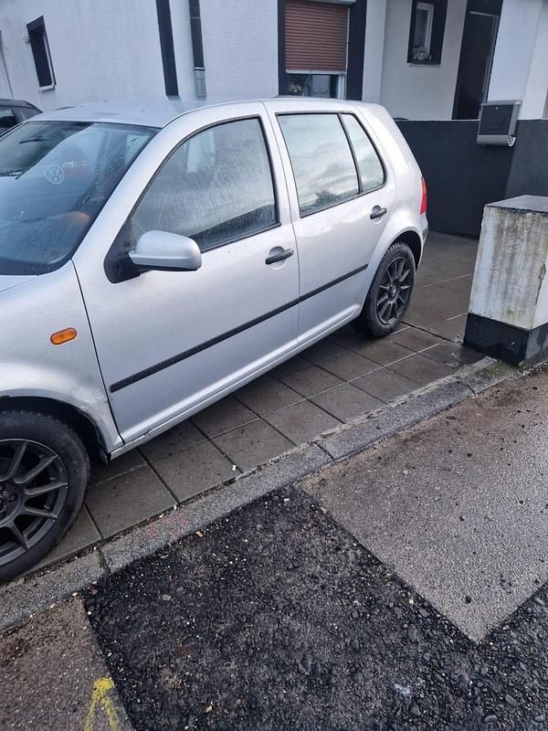 Gebraucht VW Golf III 75 PS (55 kW) 1999 Silber Kleinwagen