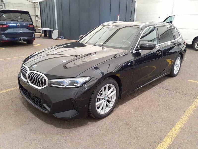 Schwarz Gebraucht 2023 BMW 330 M Sport Limousine | 40.989 € (Fairer Preis) - Bild 1/4