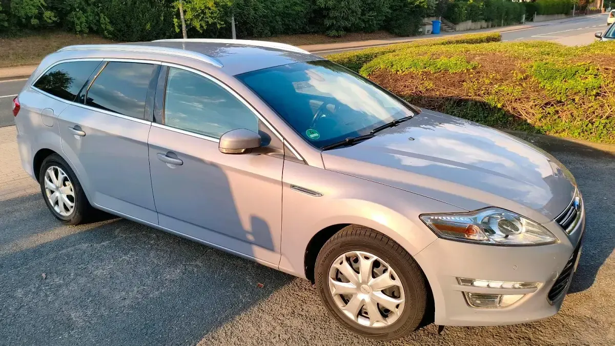 Gebraucht Ford Mondeo 140 PS (102 kW) 2013 Kombi