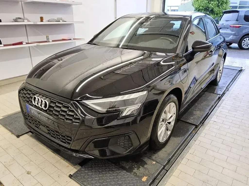 Gebraucht Audi A3 Sport 204 PS (150 kW) 2022 Schwarz Limousine