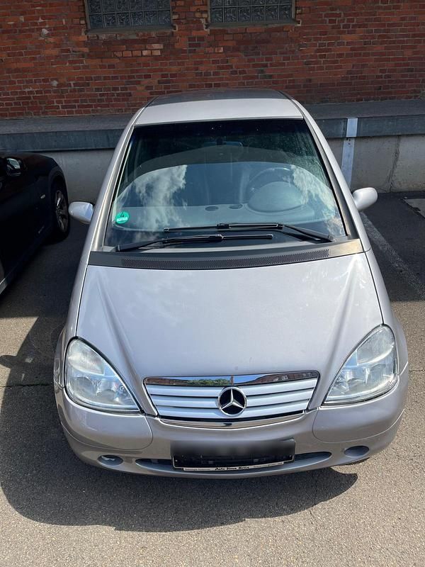 Silber Gebraucht 1999 Mercedes A140 Avantgarde Kleinwagen | 2.200 € (Fairer Preis) - Bild 1/4