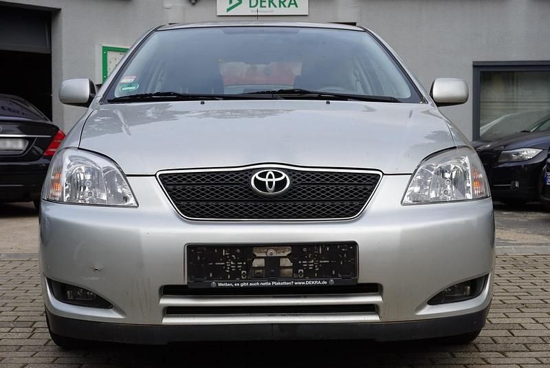 Gebraucht Toyota Corolla 97 PS (71 kW) 2004 Silber Kleinwagen