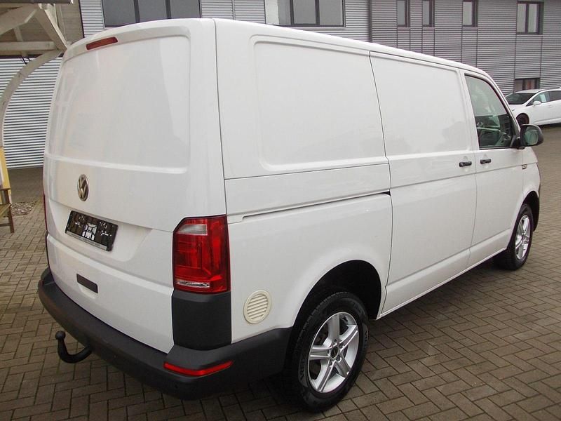 Second-hand VW Transporter 102 CP (75 kW) 2019 Alb Van