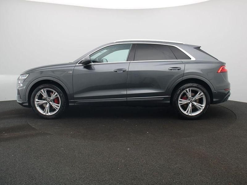 Gebraucht Audi Q8 Ambiente 231 PS (169 kW) 2023 Daytonagrau perleffekt SUV