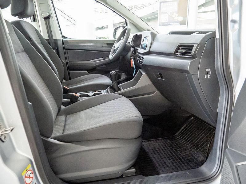 Gebraucht VW Caddy Basis 114 PS (83 kW) 2022 Silber Van / Kleinbus