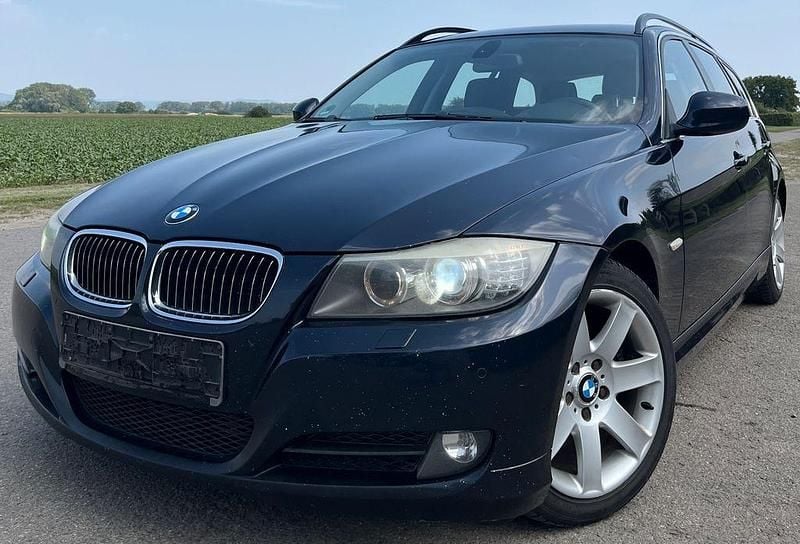 Blau Gebraucht 2009 BMW 325 M Sport Kombi | 6.480 € (Superpreis) - Bild 1/4