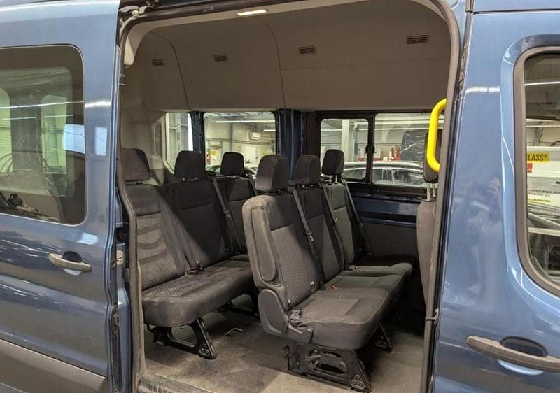 Gebraucht Ford Transit Trend 170 PS (125 kW) 2022 Blau Van / Kleinbus