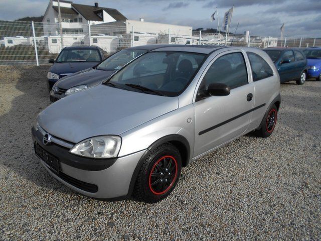 Gebraucht Opel Corsa 58 PS (42 kW) 2001 Silber metallic Limousine