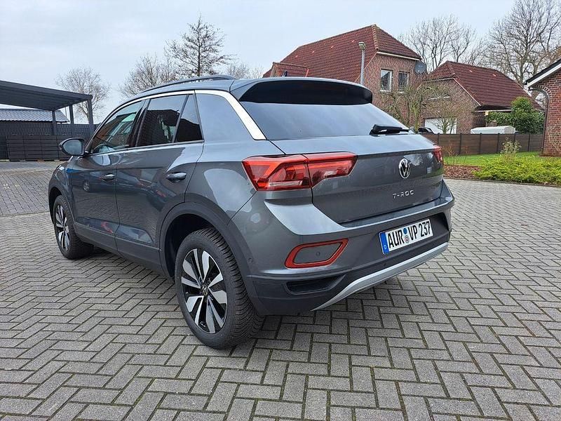 Gebraucht VW T-Roc Move 150 PS (110 kW) 2023 Grau SUV