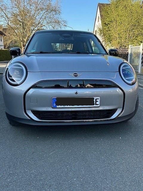 Second-hand Mini Cooper 135 kW (184 CP) 2024 Argintiu Hatchback