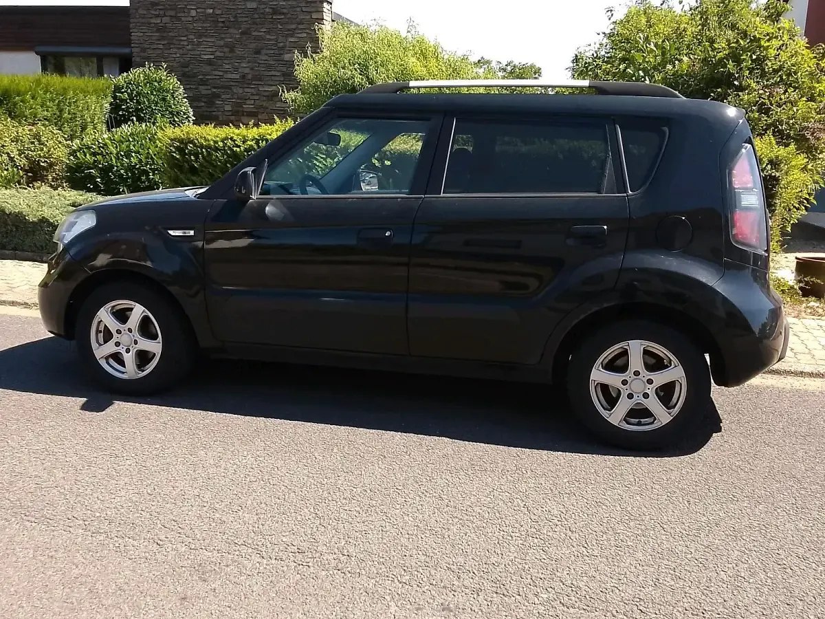 Gebraucht Kia Soul 126 PS (92 kW) 2009 Schwarz SUV