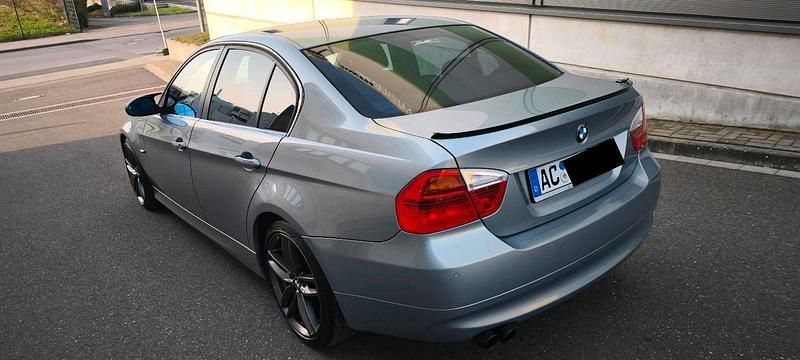 Brugt BMW 325 218 HK (160 kW) 2006 Sølv Sedan