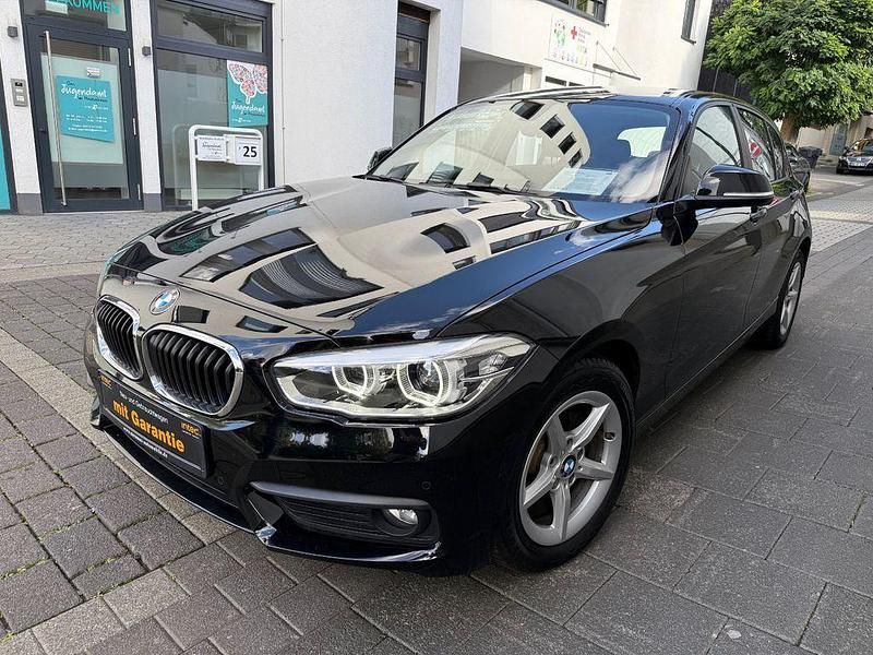 Schwarz Gebraucht 2016 BMW 118 Advantage Kleinwagen | 15.950 € (Fairer Preis) - Bild 1/4