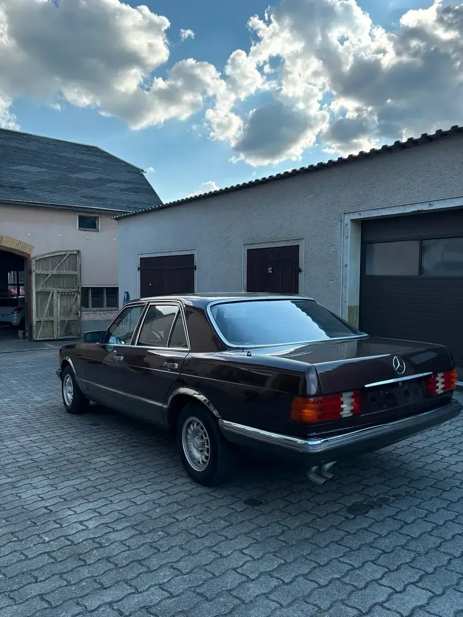 Gebraucht Mercedes 280 180 PS (132 kW) 1982 Braun Limousine