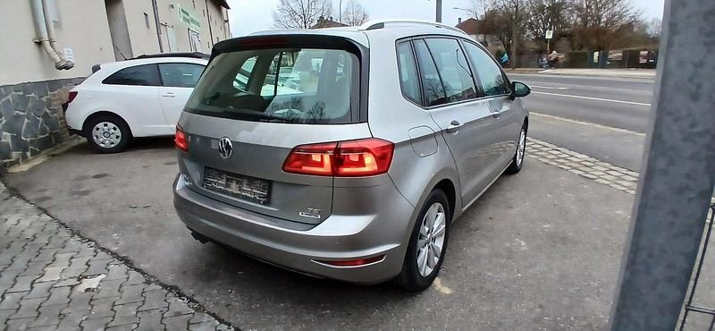Gebraucht VW Golf VII 125 PS (91 kW) 2016 Silber Kombi