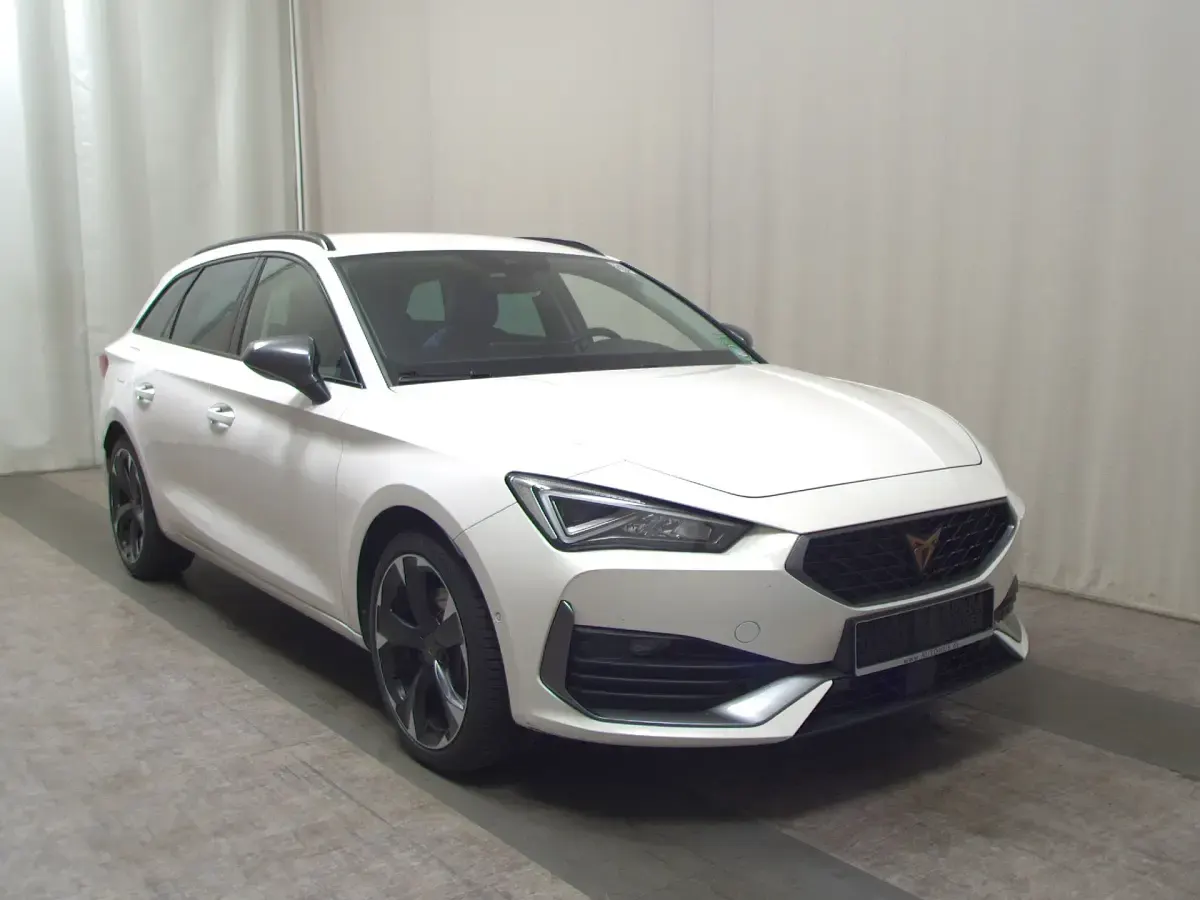 Gebraucht Cupra Leon 150 PS (110 kW) 2024 Weiss Kombi