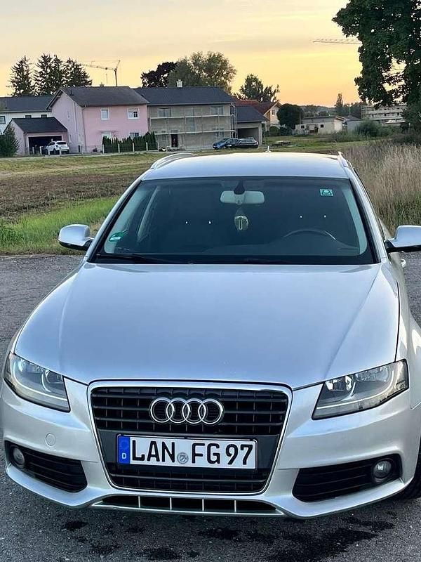 Gebraucht Audi A4 Ambiente 143 PS (105 kW) 2011 Grau Kombi
